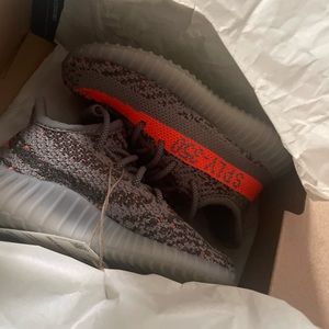 size 6.5 in infants !! brand new never worn